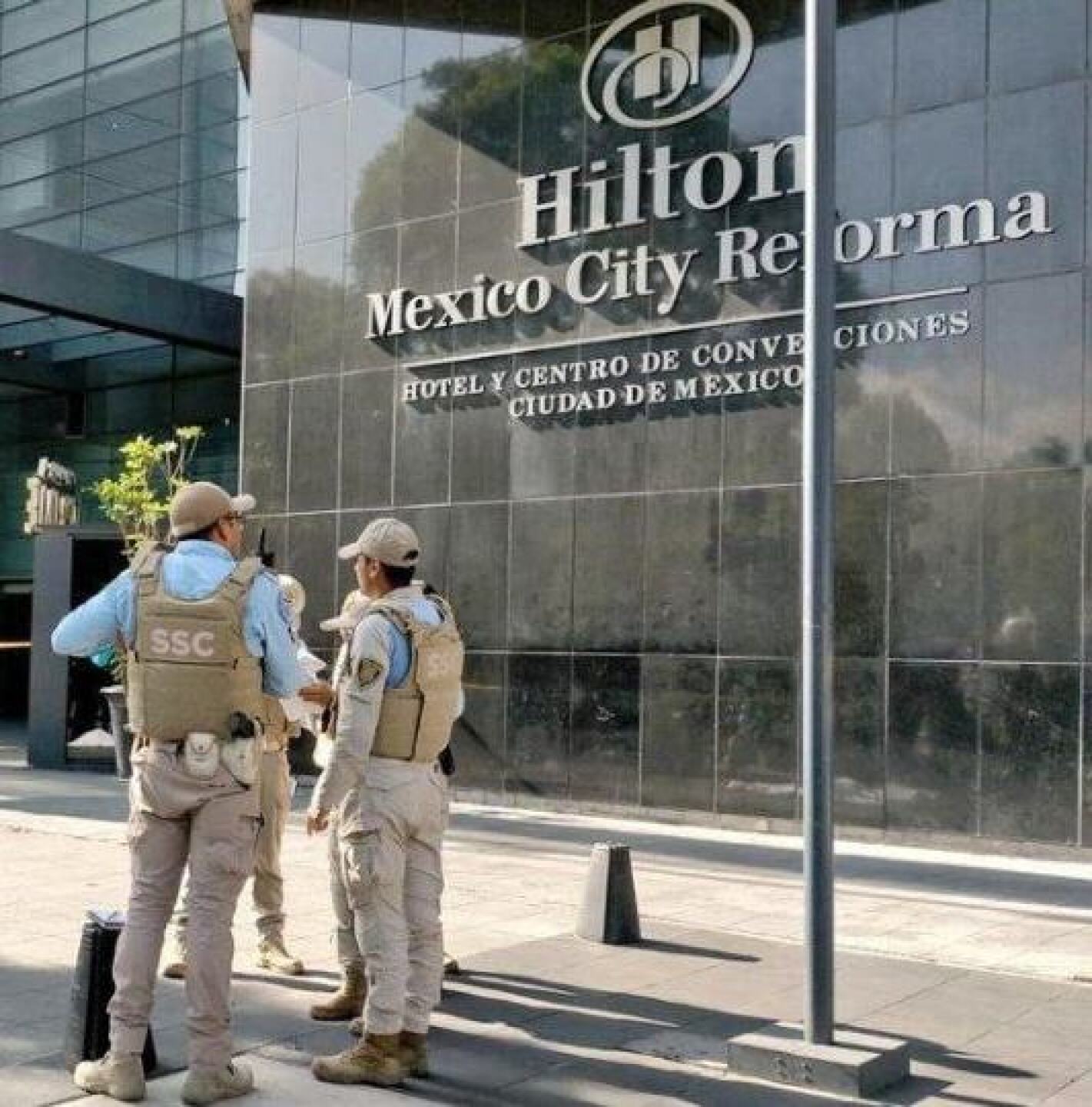Muere joven en centro comercial Santa Fe tras caer 8 metros