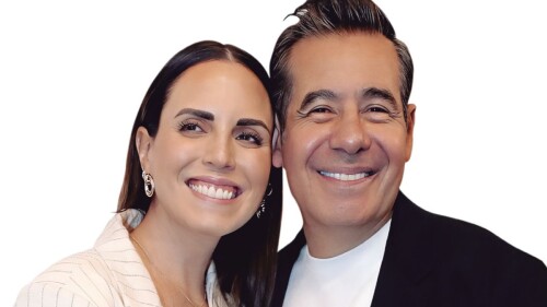 Yordi Rosado y su novia