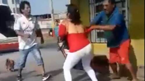 La mujer intentó huir al ver a su marido.