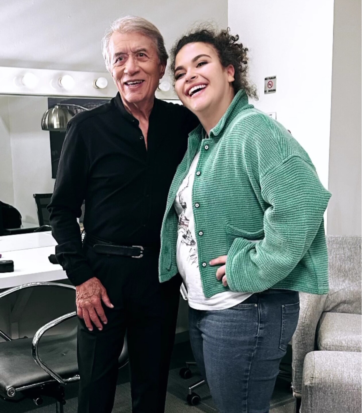 Napoleón y Lucero Mijares en el camerino del concierto en el Auditorio Nacional