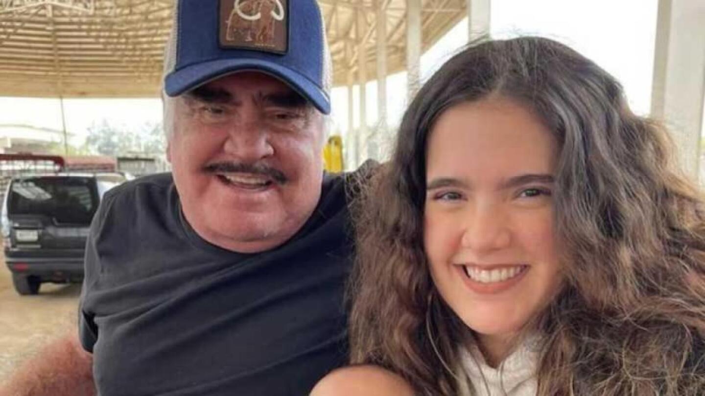Camila Fernández, nieta de Vicente Fernández recuerda a su abuelo: "Sigo sin creer que ya no estás"