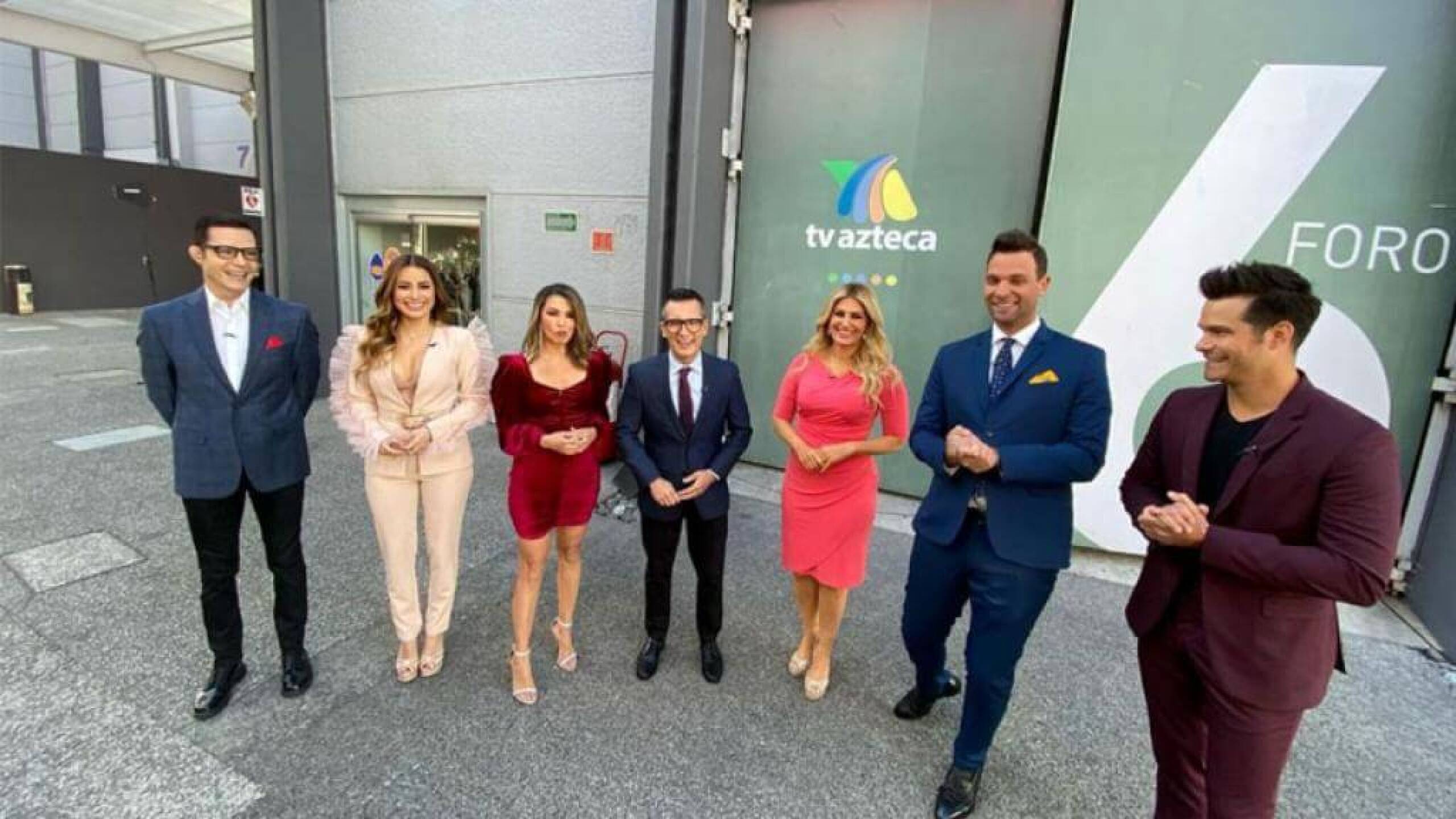 Fans de VLA piden la salida de esta conductora