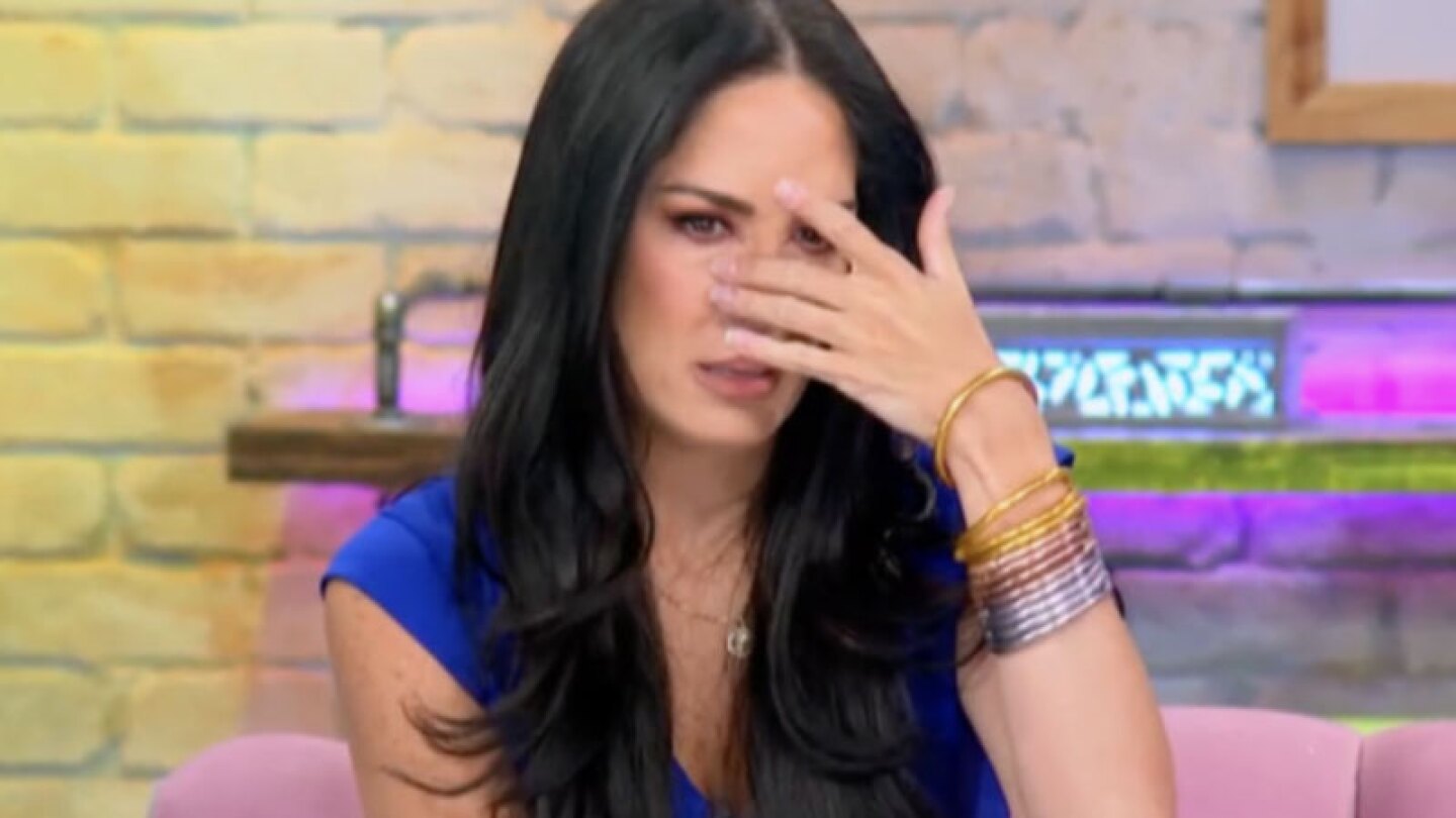 Joanna Vega-Biestro fuera de Sale el sol