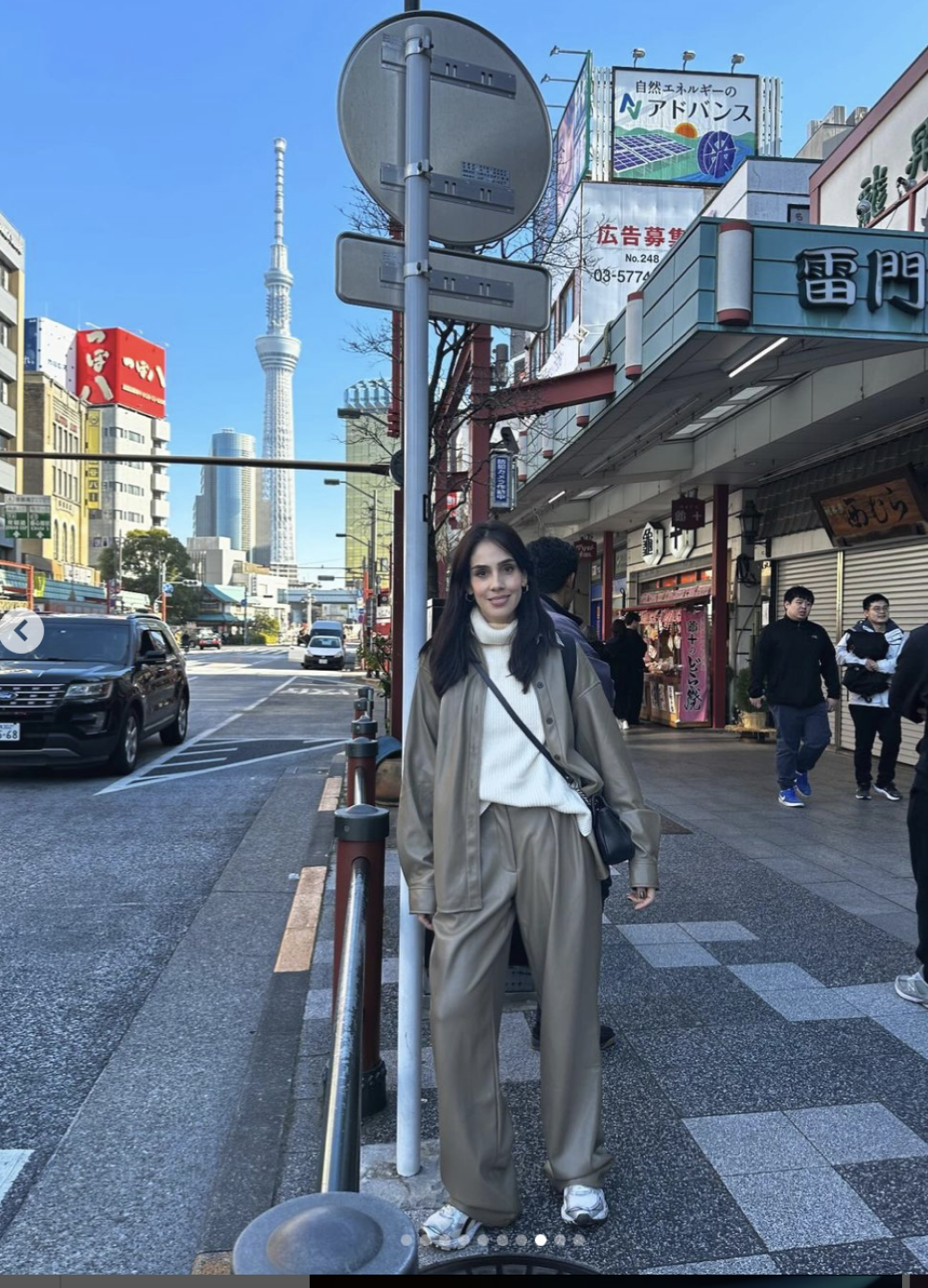 Sandra Echeverría de vacaciones en Japón