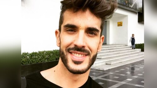 Pedro Prieto presume su cuerpo en pequeño traje de baño