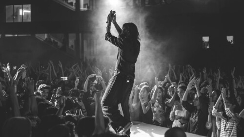 Rafael Acosta Córdova, cantante y baterista del grupo ‘Los locos del ritmo’