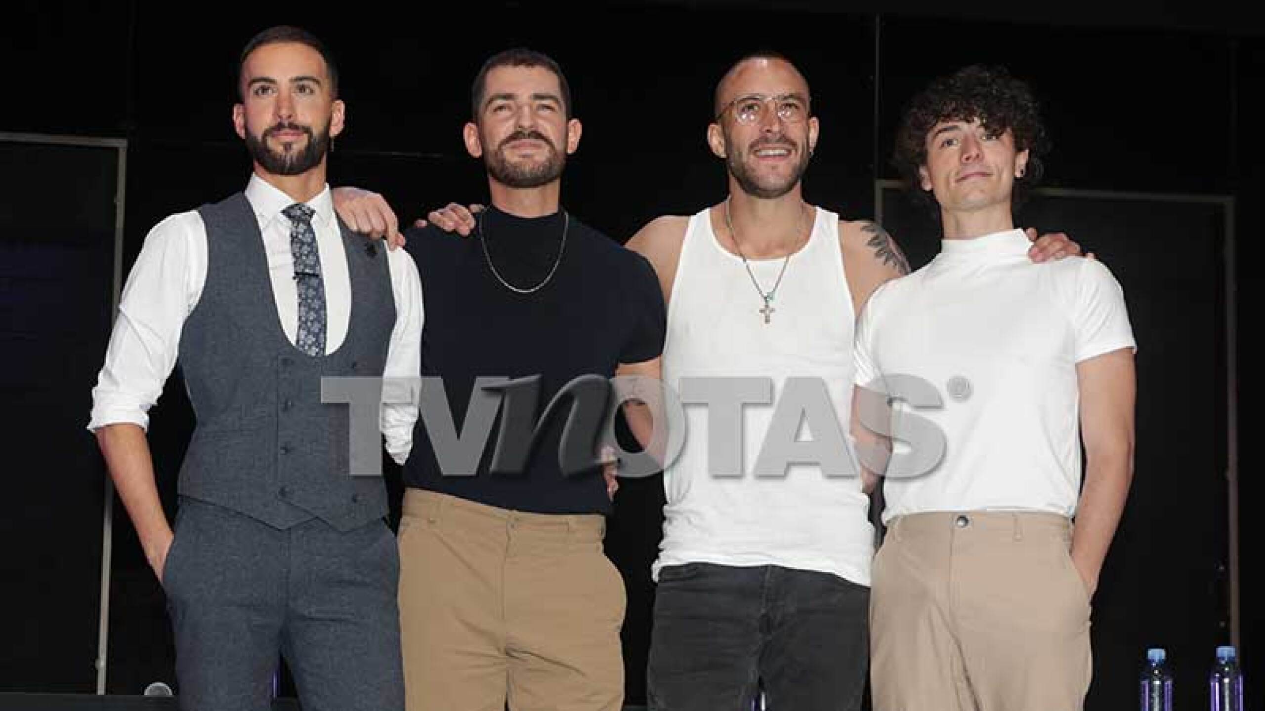 Afterglow habla de las relaciones poliamorosas