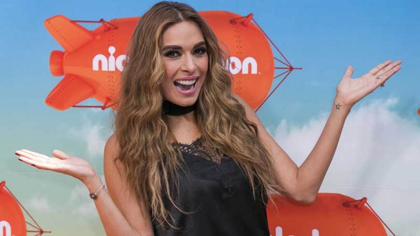 Galilea Montijo tomó con buen humor los memes sobre ella.