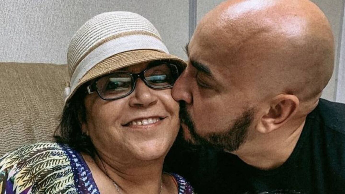 Doña Rosa Rivera defiende a Lupillo Rivera
