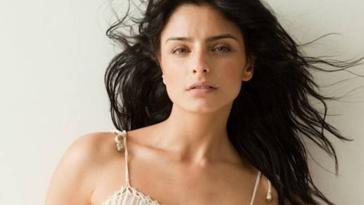 Aislinn Derbez estuvo enamorada de un Timbiriche