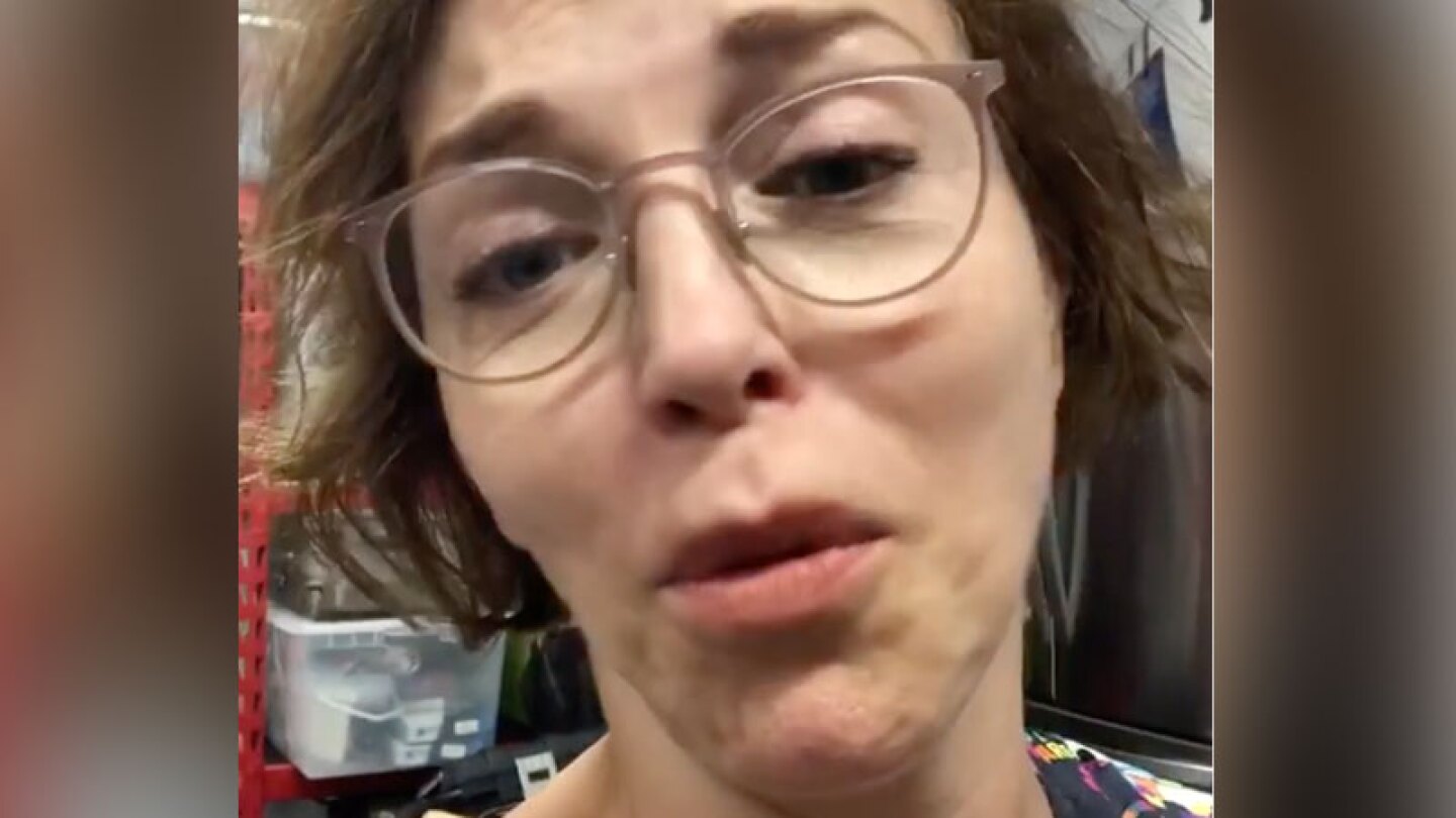 laura flores consultas médicas