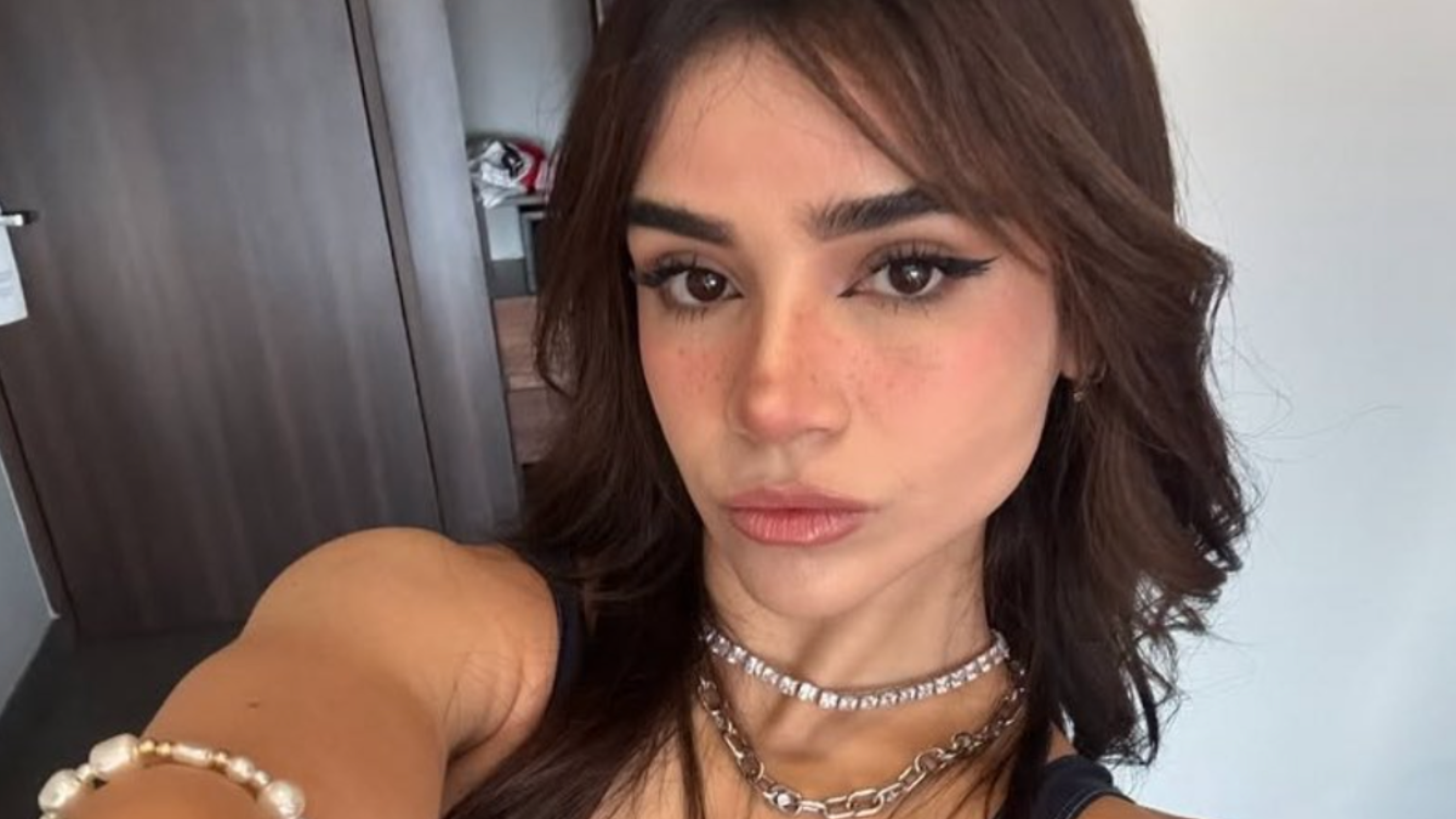 Alana Flores ahora filtran video hecho con IA