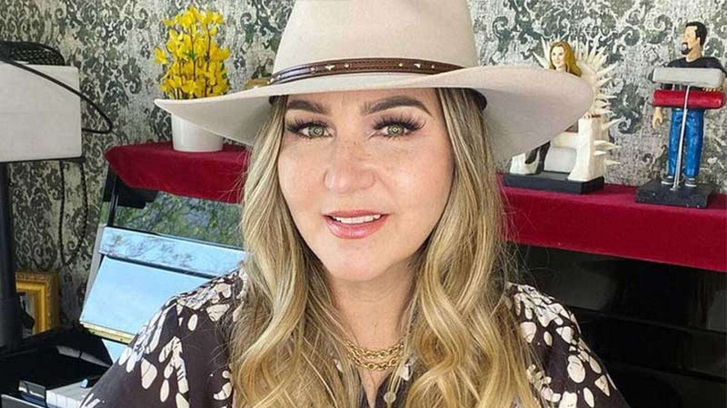 Alicia Villarreal se preocupa por sus hijos 