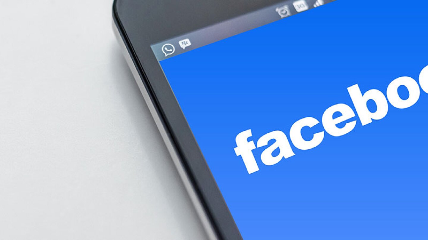 Facebook Diseño Nuevo Plataforma Redes Sociales Oscuro