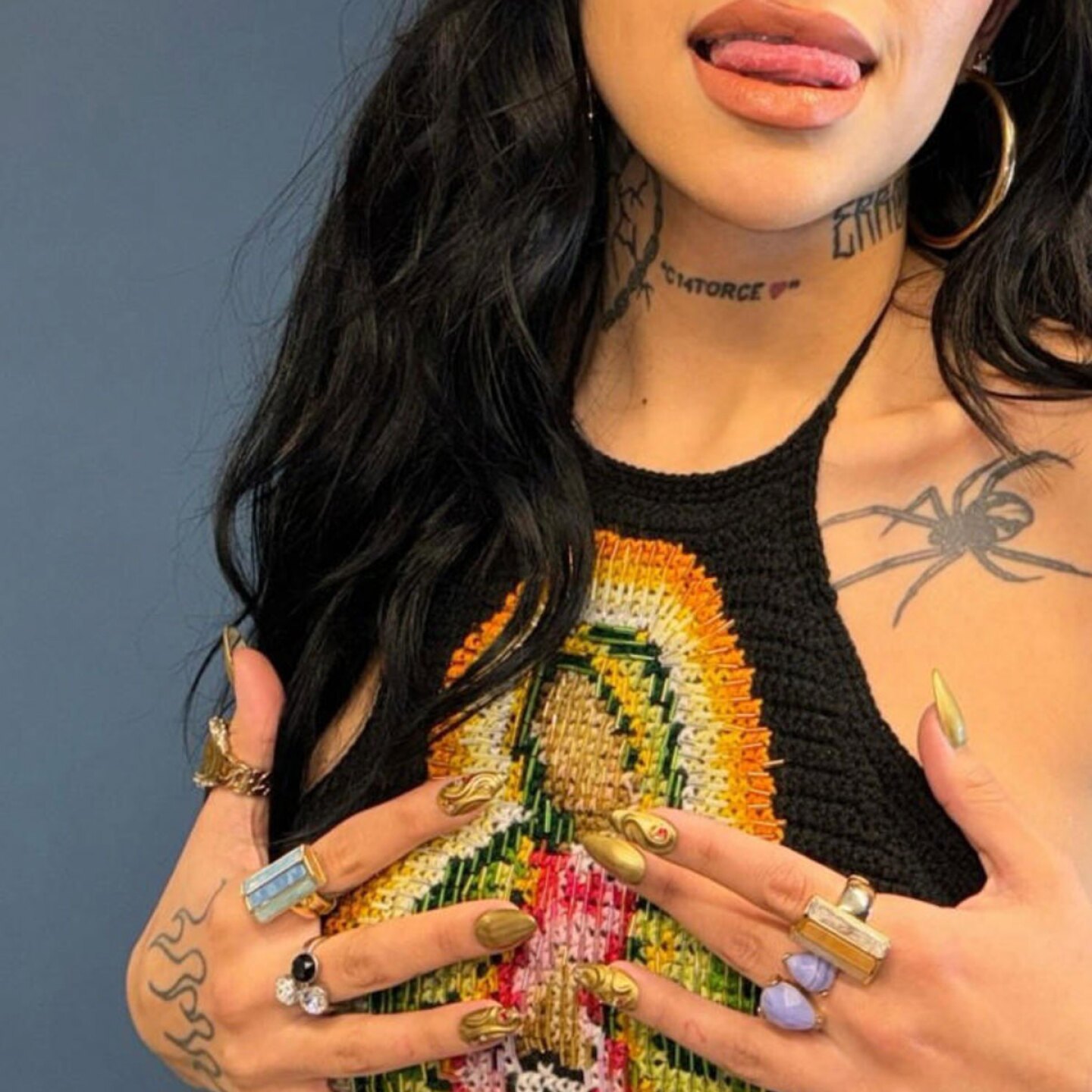 Cazzu tv azteca Virgen