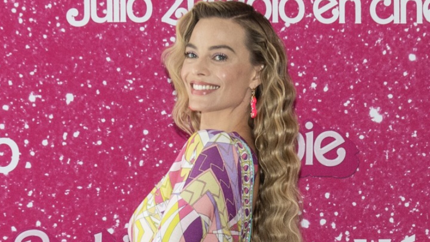 Película Barbie recauda mil millones de dólares