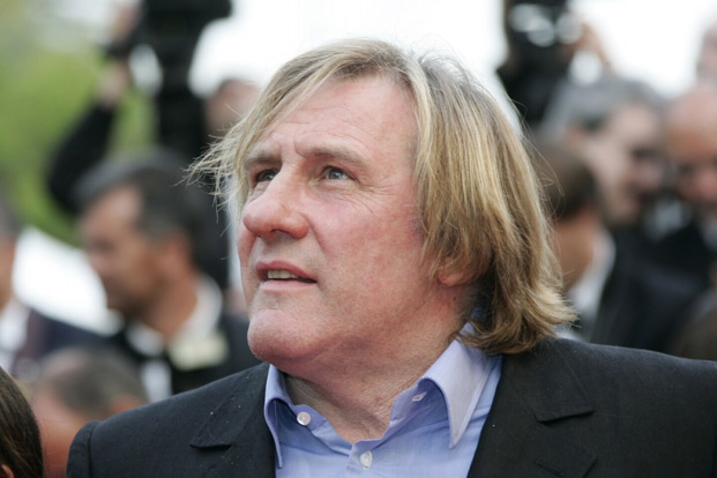 El actor francés Gerard Depardieu fue detenido por conducir ebrio.