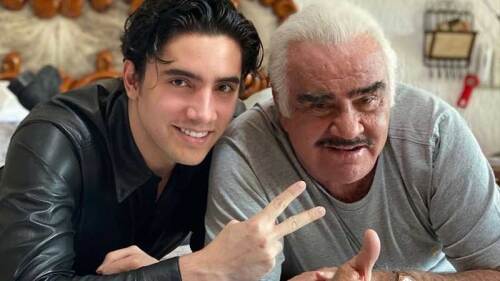 Alex Fernández tuvo contacto con su abuelo fallecido