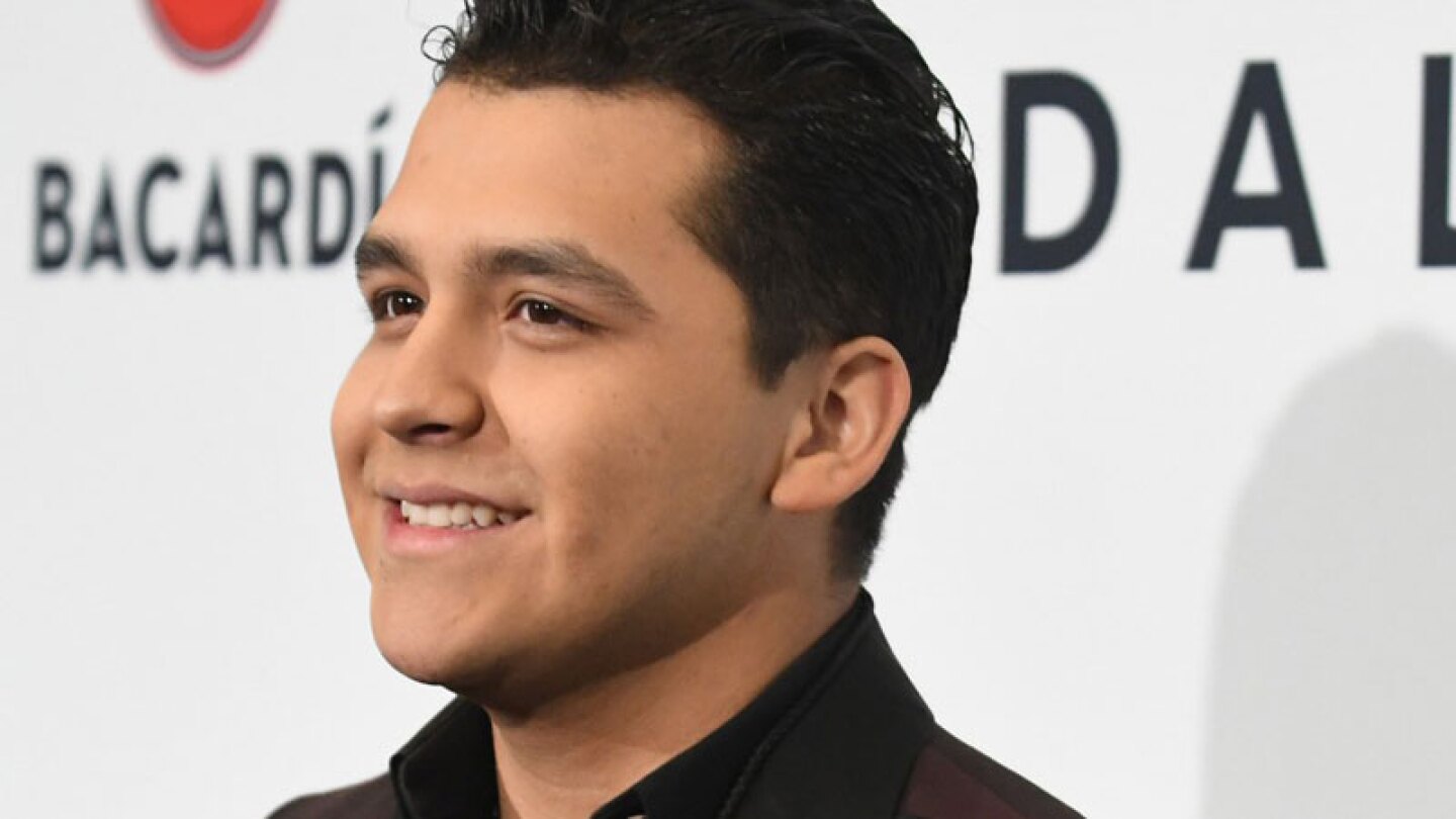 'Sacó el cobre' y hasta groserías dijo el joven cantante.