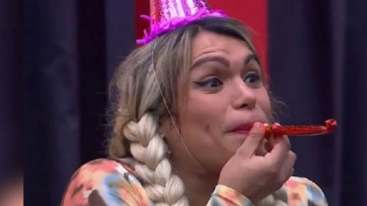 Wendy Guevara festejando