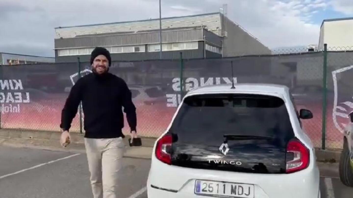 Gerard Piqué cumple promesa y llega a la Kings League manejando un Twingo