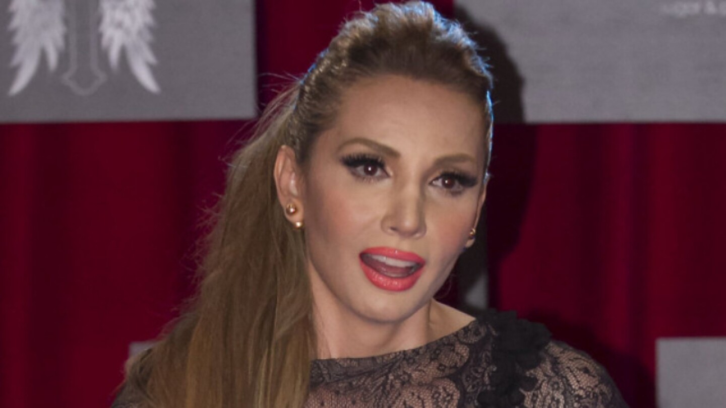 Paty Navidad reacciona a las críticas por subir de peso tras sufrir ...