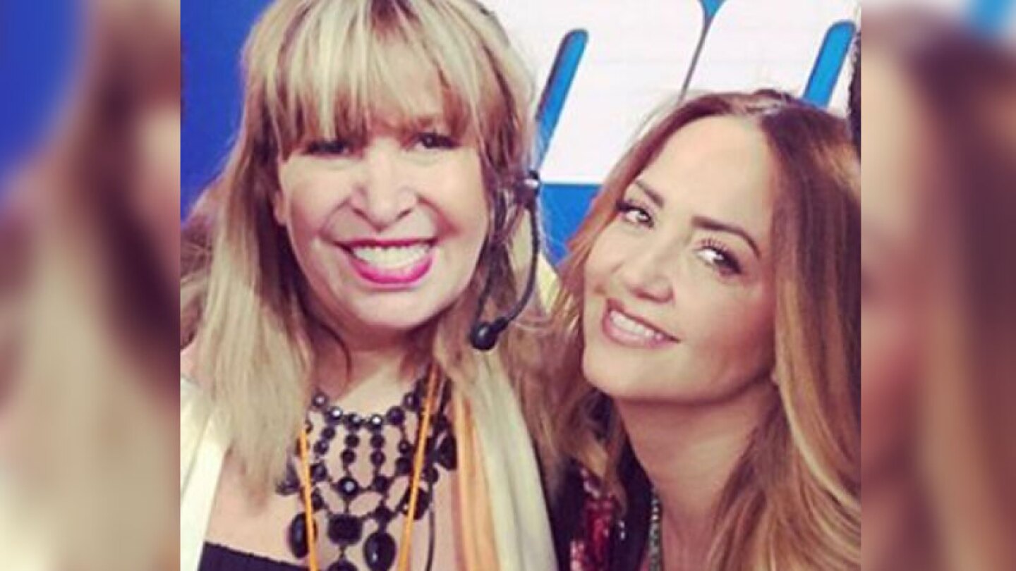 Andrea Legarreta y Magda Rodríguez agradecen a Belinda