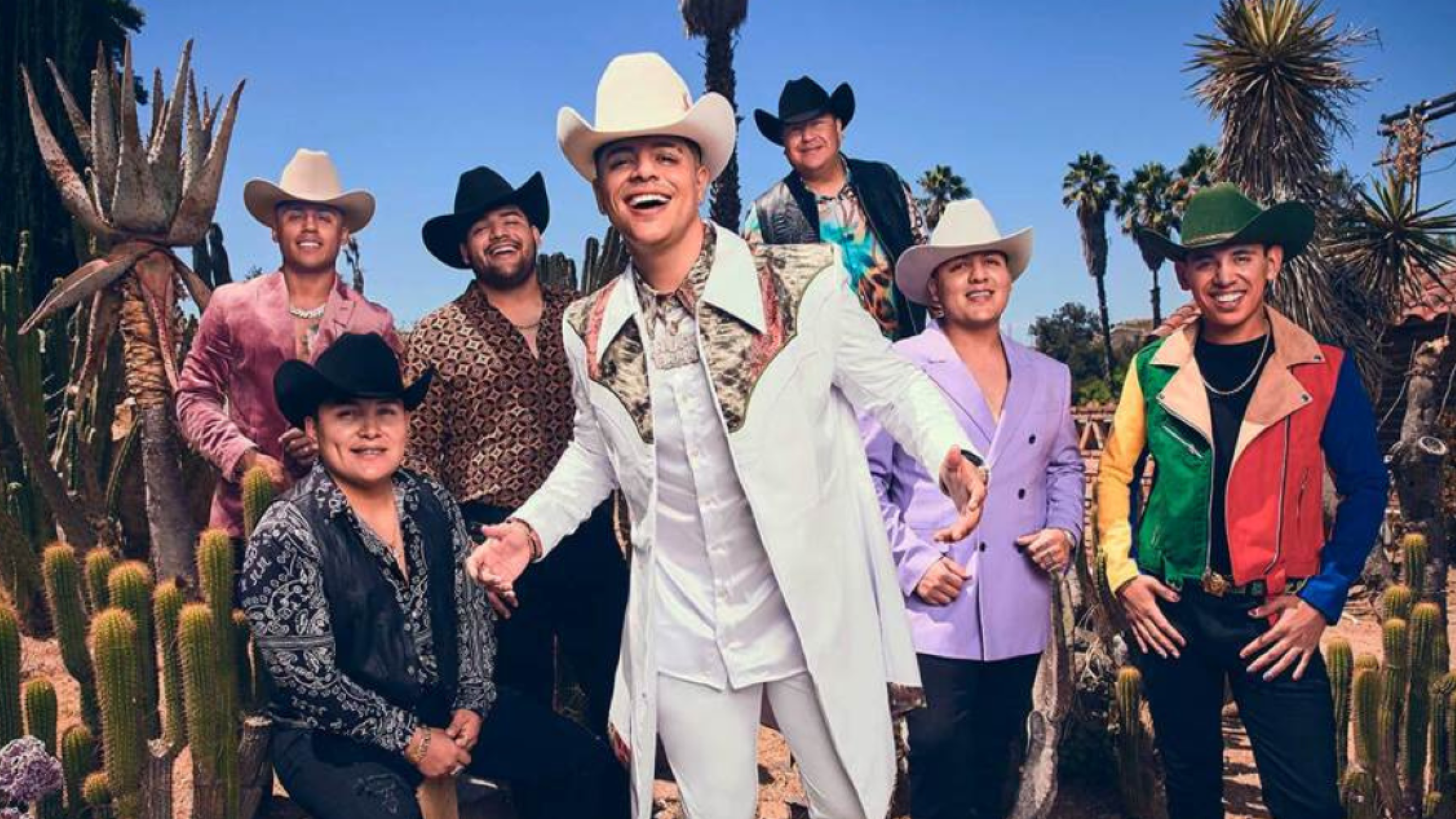 Grupo Firme, portada grupo completo