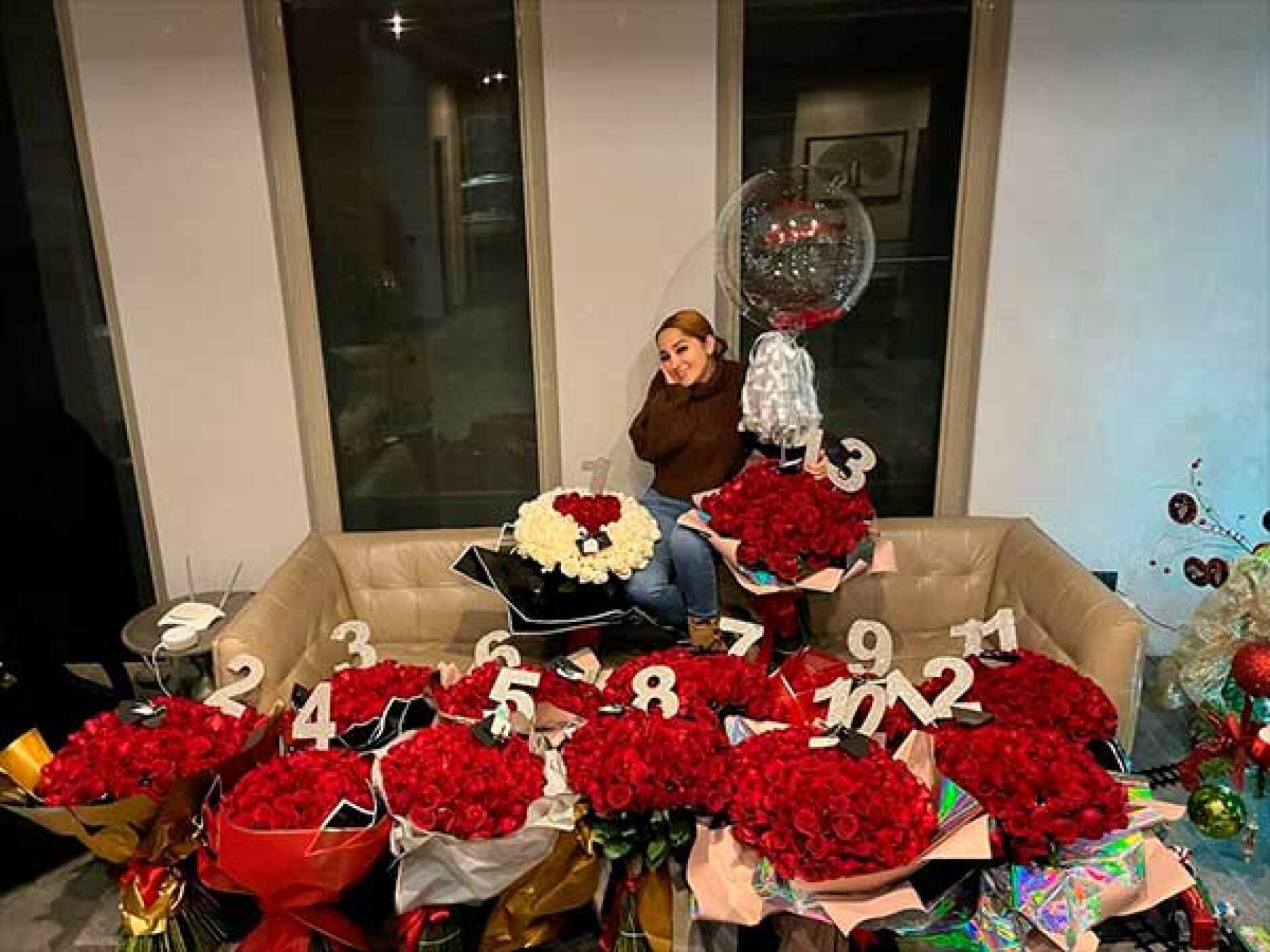 Daisy se mostró sorprendida por el romántico obsequio