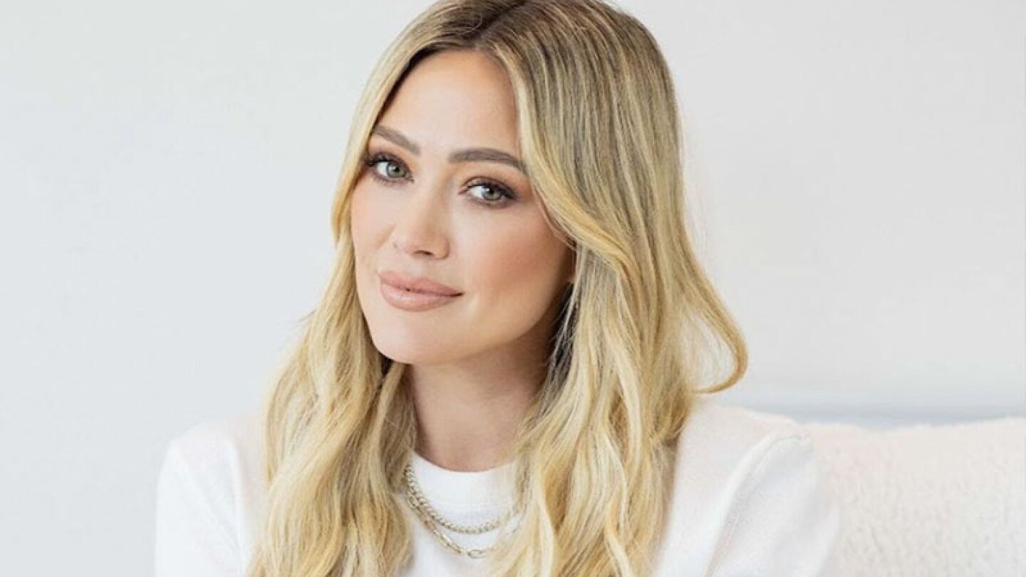 Hilary Duff le da la bienvenida a su nueva hija