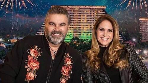 Lucero felicita a Mijares