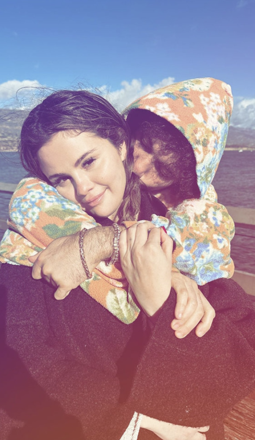 novio de Selena gomez hijos familia