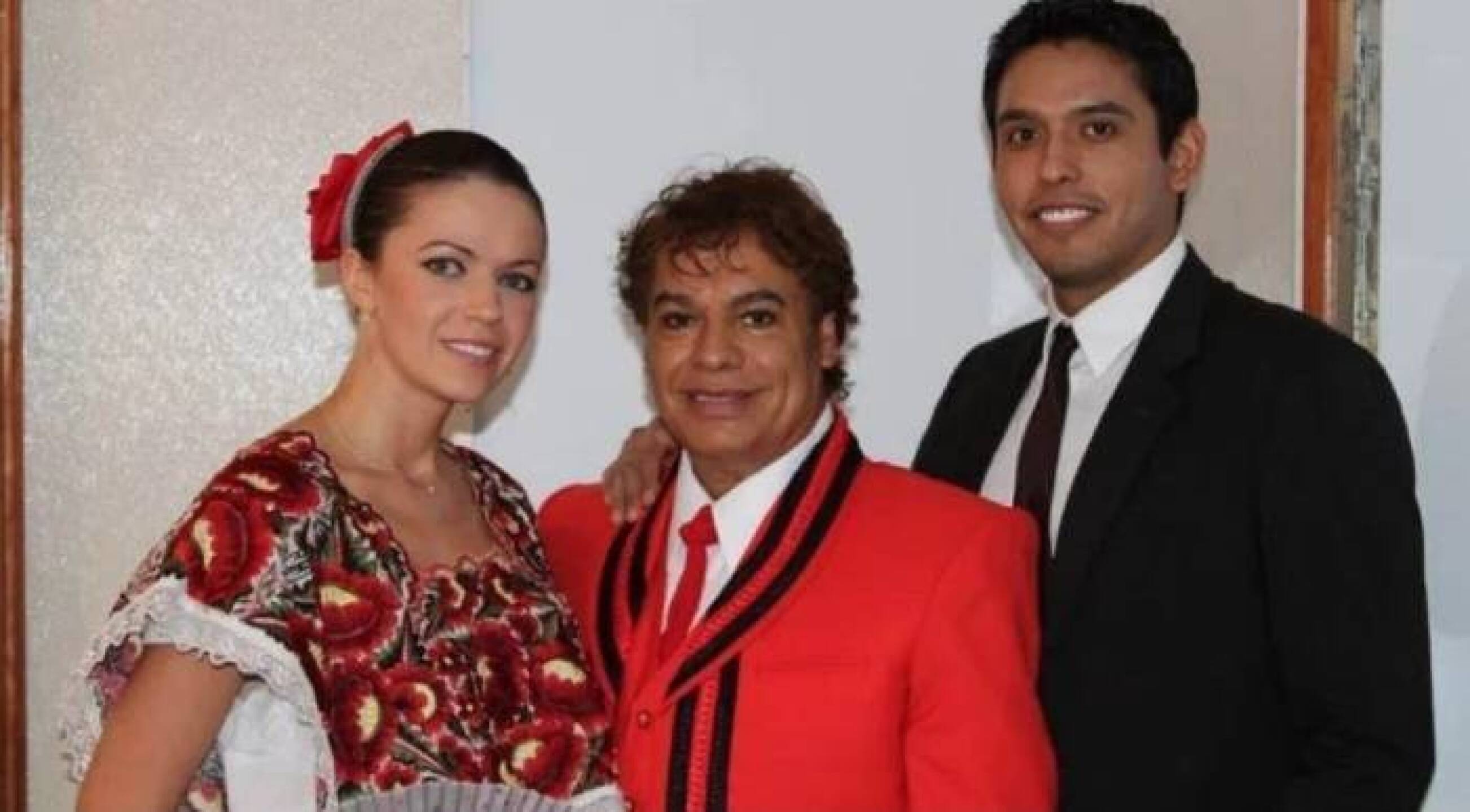 Iván Gabriel Aguilera Salas es su único hijo biológico del cantante, el cual procreó con Laura Salas, hermana de uno de sus mejores amigos.