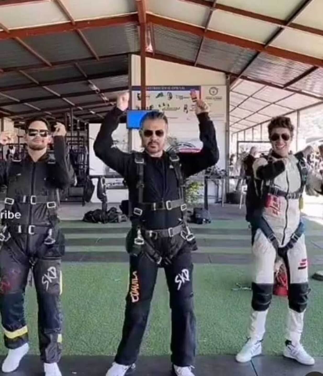 Adrián Uribe, Juanpa Zurita y Emmanuel Palomares.