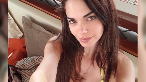 Livia Brito presume abdomen de acero