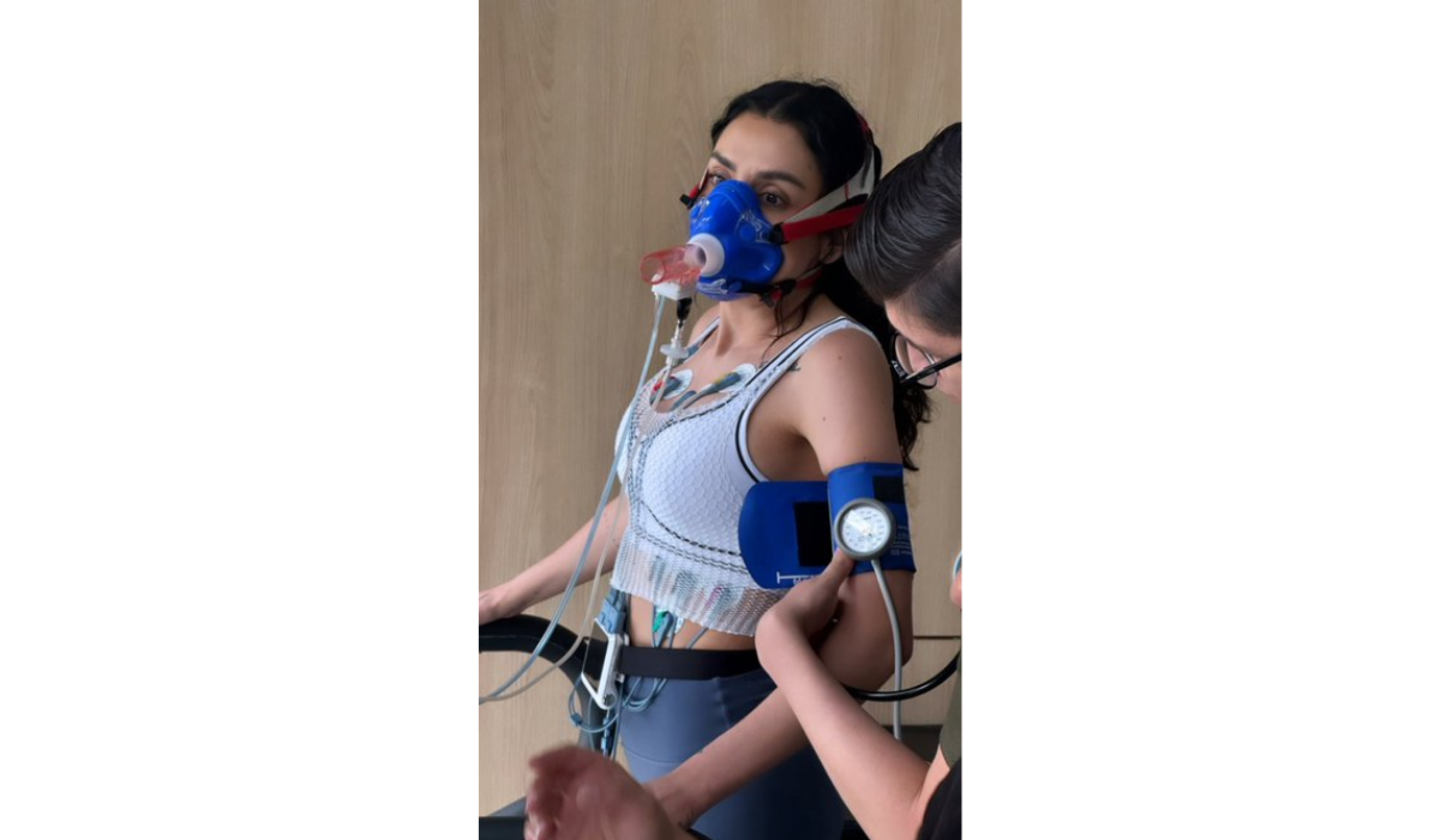 Karime Pindter en revisión con el cardiólogo