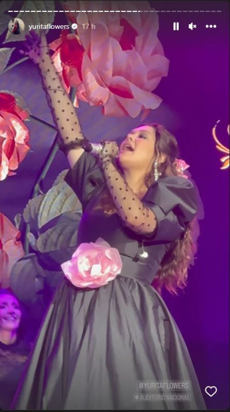 Yuridia presume su embarazo en redes sociales y se ve radiante