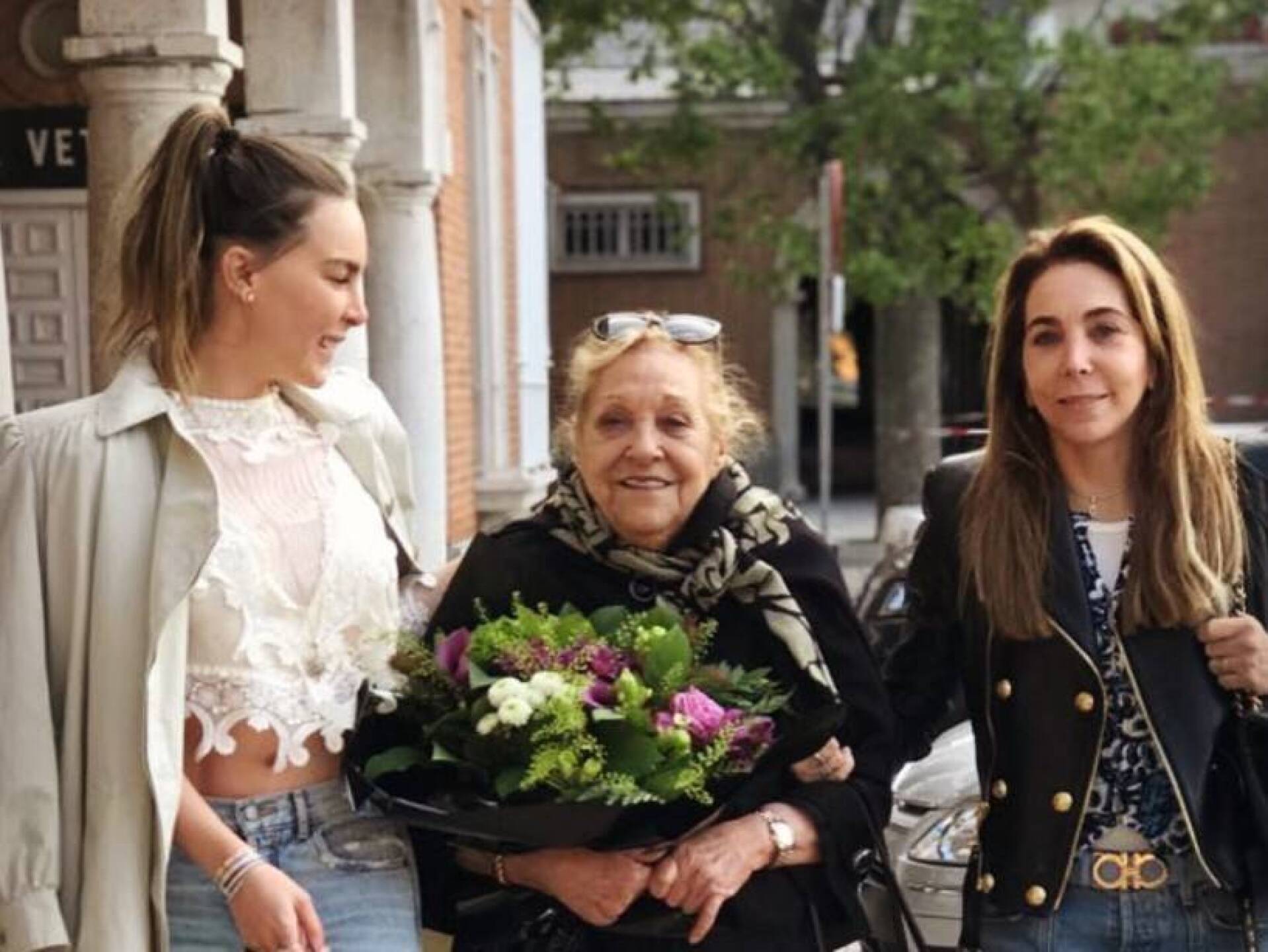 Belinda recordó a su abuela a casi dos años de su partida