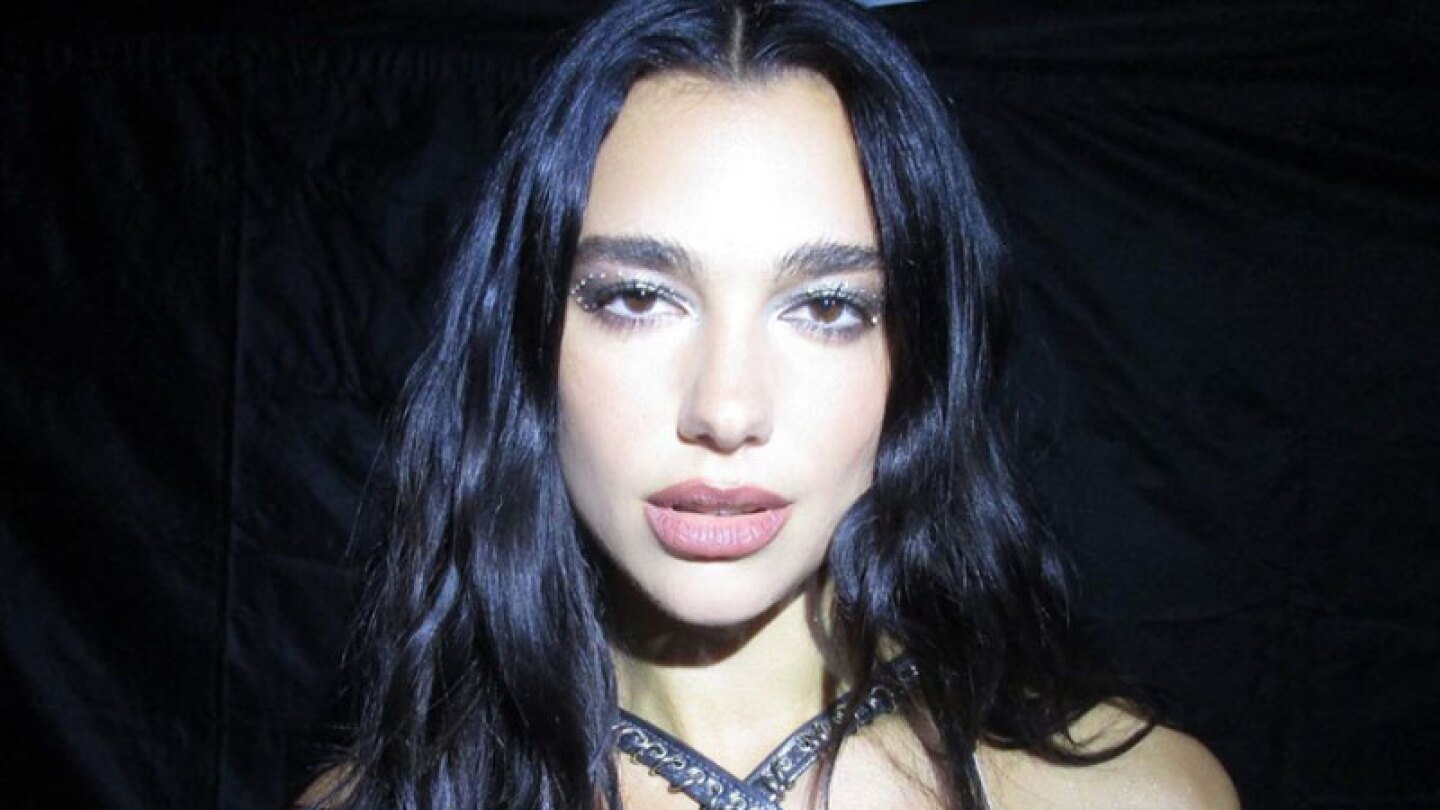 Dua Lipa se roba las miradas en la boda de Jacquemus