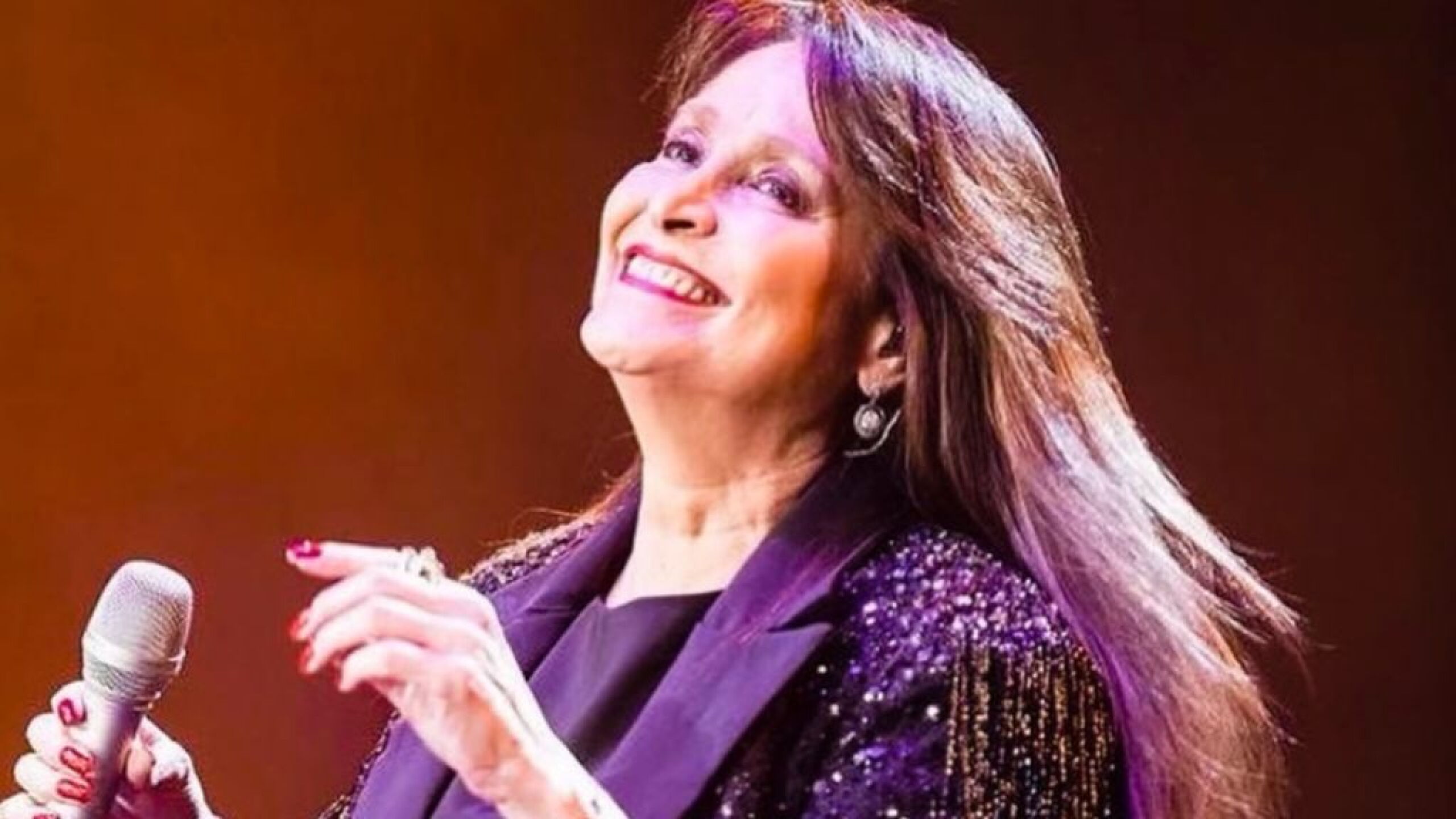 Daniela Romo delicada de salud
