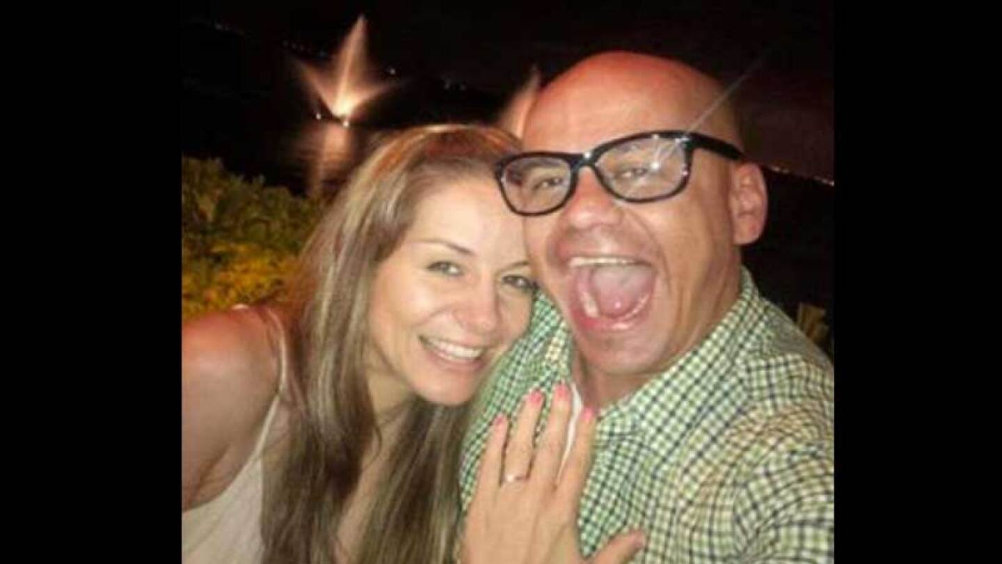 Elías conoció a su esposa en mayo de 2014.