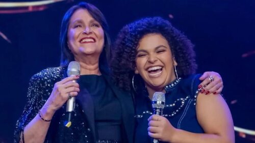 Lucero Mijares se luce cantando al lado de Daniela Romo en el Auditorio Nacional