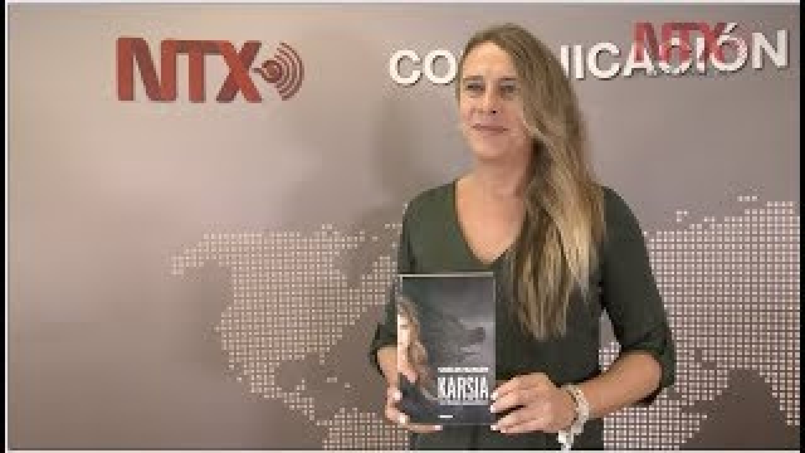 Libro de Karla Sofía
