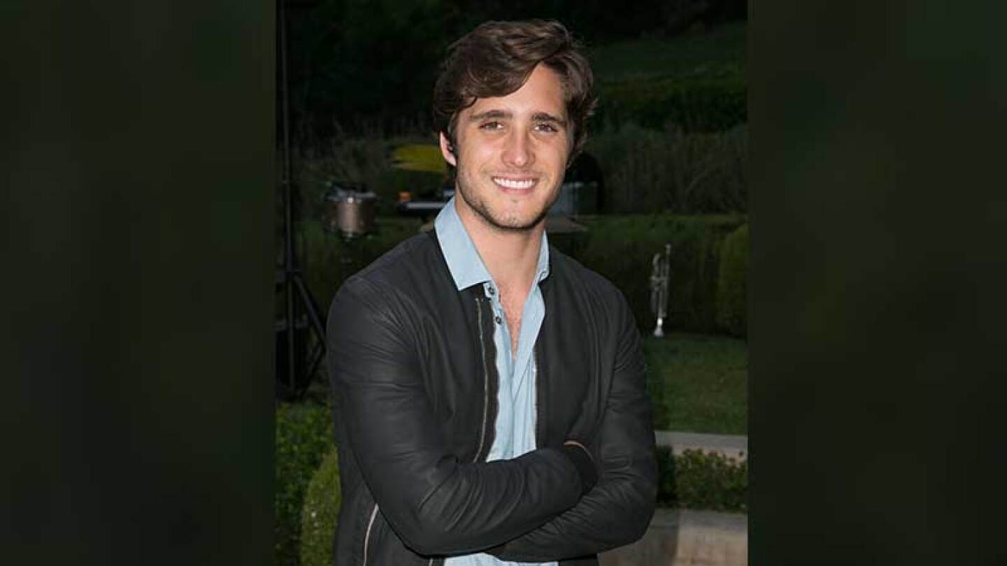 Diego Boneta está muy contento con la producción musical de la bioserie de 'LuisMi'