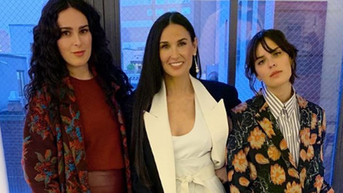 Hijas de Demi Moore hablan sobre el alcoholismo de su madre: “Era un monstruo”