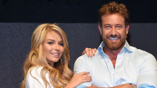 Gabriel Soto e Irina Baeva posan por primera vez juntos.