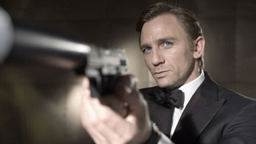 ¡James Bond 25 ya tiene fecha de estreno, protagonista y director!