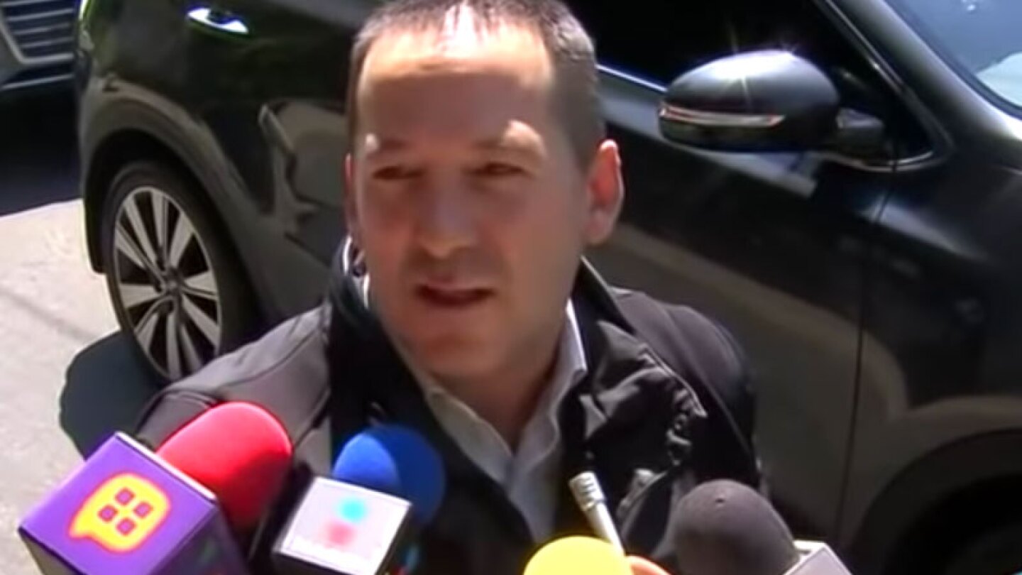 Luis Enrique Guzmán ya les paró el alto por andarse peleando a gritos y con indirectas.