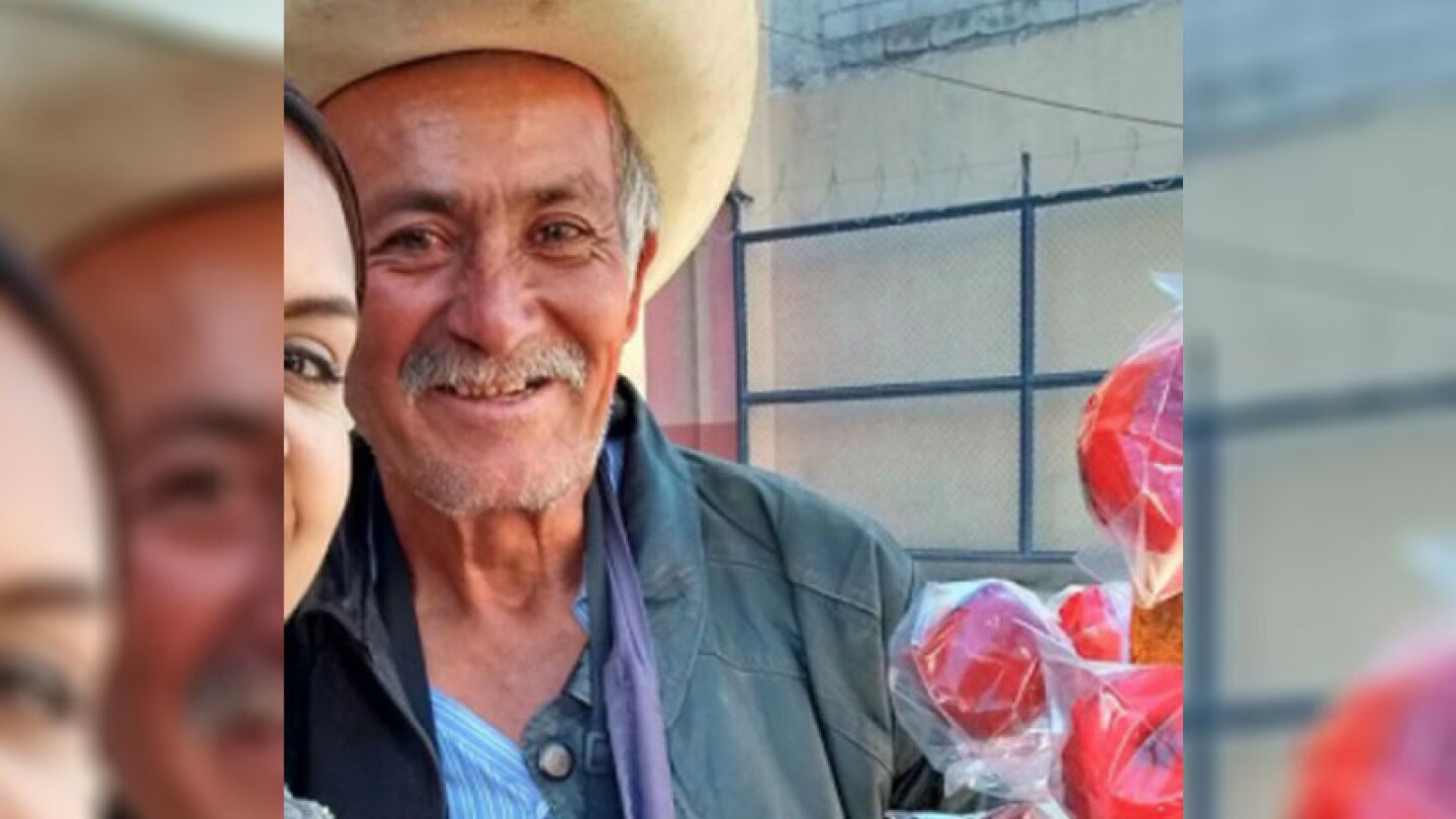 Humilde vendedor de manzanas de caramelo le da una lección de vida a mujer asaltada.