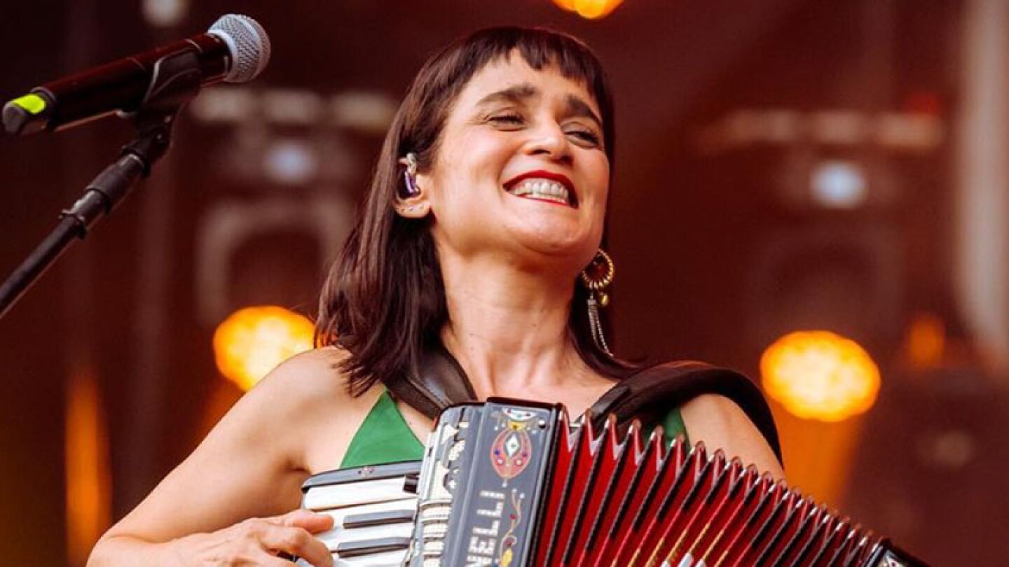 Julieta Venegas llega al Zócalo de la CDMX